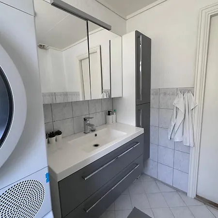Centrally Located In Homestay
