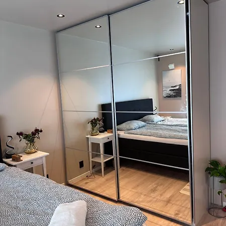 Centrally Located In Homestay *